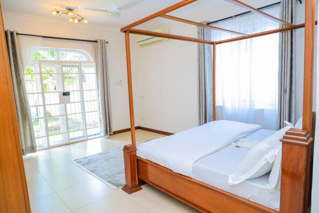 A Vacation * Mbweni (Zanzibar)